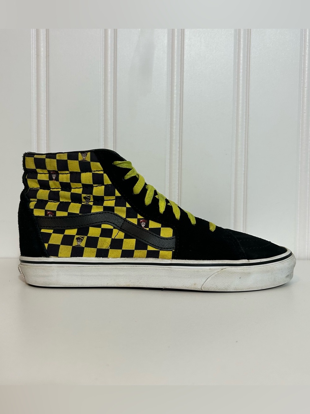 vans sk8 hi checkerboard black yellow where’s Waldo